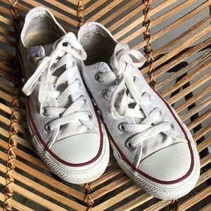 Converse All Star Low Top Sneaker, White, Size 3 Kids